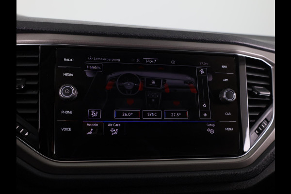 Volkswagen T-Roc 1.0 TSI Style 110 pk | Navigatie | Panoramadak | Parkeersensoren | Autom. airco | Stoelverwarming | LED koplampen |