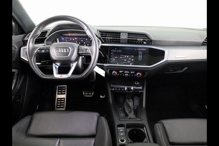 Audi Q3 Sportback 35 TFSI S Edition 150 pk S-tronic | Navigatie | Schuifdak | Parkeersensoren | Lichtmetalen velgen 20" | B&O Soundsystem | Lederen bekleding | S-Line |