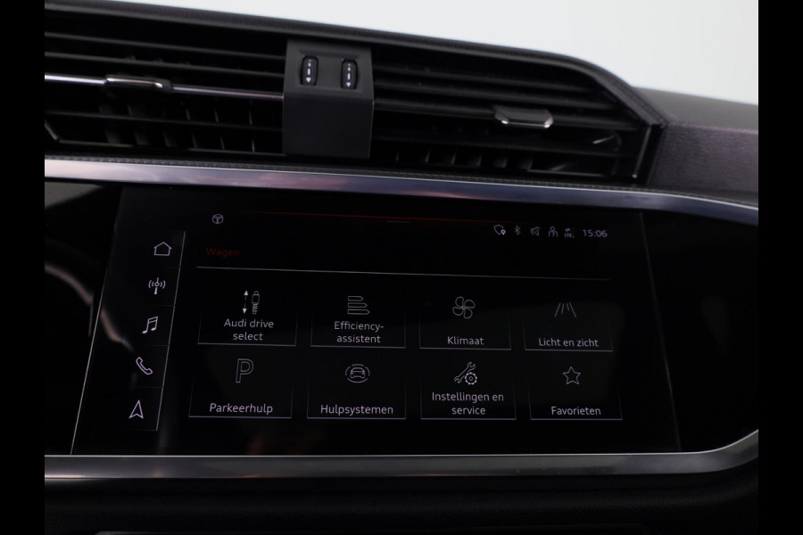Audi Q3 Sportback 35 TFSI S Edition 150 pk S-tronic | Navigatie | Schuifdak | Parkeersensoren | Lichtmetalen velgen 20" | B&O Soundsystem | Lederen bekleding | S-Line |