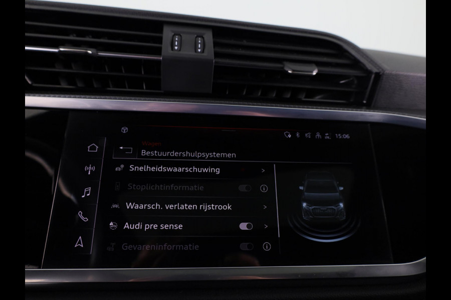Audi Q3 Sportback 35 TFSI S Edition 150 pk S-tronic | Navigatie | Schuifdak | Parkeersensoren | Lichtmetalen velgen 20" | B&O Soundsystem | Lederen bekleding | S-Line |