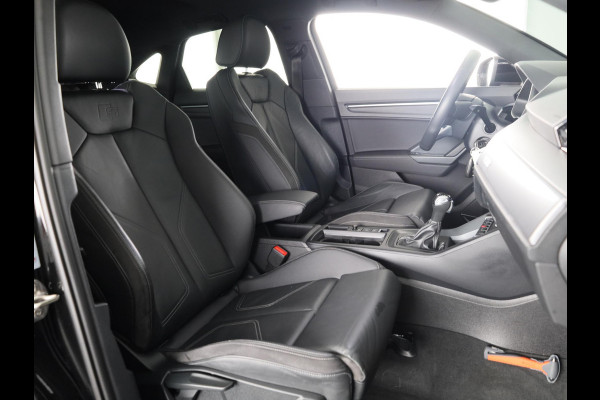 Audi Q3 Sportback 35 TFSI S Edition 150 pk S-tronic | Navigatie | Schuifdak | Parkeersensoren | Lichtmetalen velgen 20" | B&O Soundsystem | Lederen bekleding | S-Line |