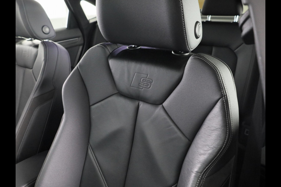 Audi Q3 Sportback 35 TFSI S Edition 150 pk S-tronic | Navigatie | Schuifdak | Parkeersensoren | Lichtmetalen velgen 20" | B&O Soundsystem | Lederen bekleding | S-Line |
