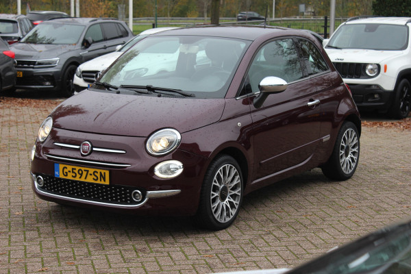 Fiat 500 1.2 Lounge / Panoramadak / Navigatie / Parkeerhulp achter / 15'' / Cruise Control / Xenon / Climate Control