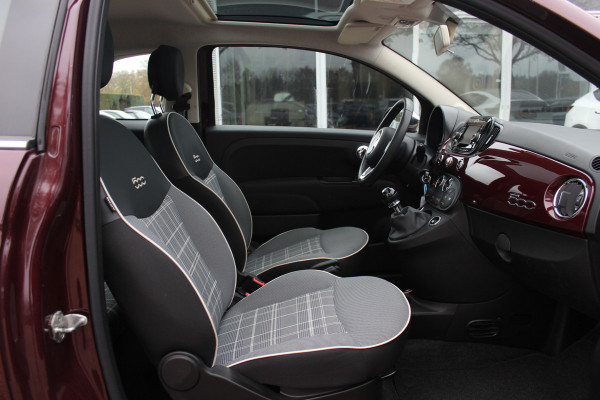 Fiat 500 1.2 Lounge / Panoramadak / Navigatie / Parkeerhulp achter / 15'' / Cruise Control / Xenon / Climate Control