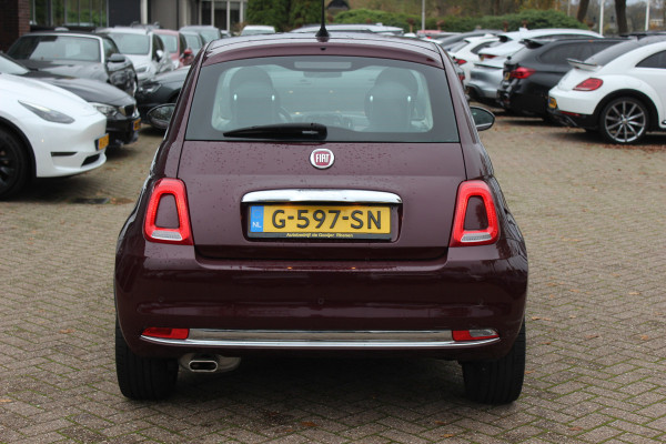 Fiat 500 1.2 Lounge / Panoramadak / Navigatie / Parkeerhulp achter / 15'' / Cruise Control / Xenon / Climate Control
