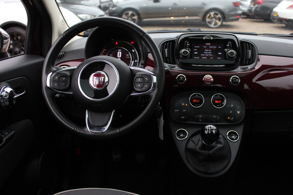 Fiat 500 1.2 Lounge / Panoramadak / Navigatie / Parkeerhulp achter / 15'' / Cruise Control / Xenon / Climate Control