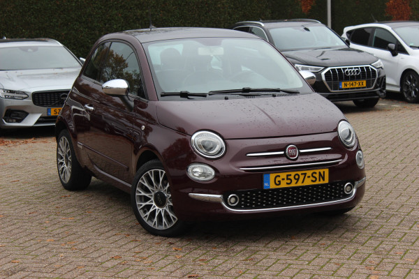 Fiat 500 1.2 Lounge / Panoramadak / Navigatie / Parkeerhulp achter / 15'' / Cruise Control / Xenon / Climate Control