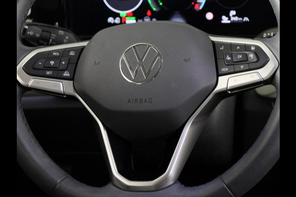 Volkswagen Tiguan 1.5 eHybrid Elegance 204 pk Automaat (DSG) | Verlengde garantie | Navigatie | Trekhaak (wegklapbaar) | Parkeersensoren (Park assist) | Rondomzicht camera | Stoelverwarming |