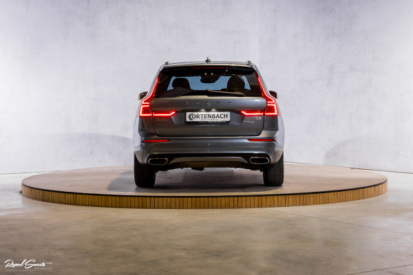 Volvo XC60 2.0 T5 R-Design | Cruise control | Zwenkbare trekhaak | Apple carplay |