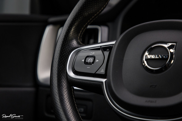 Volvo XC60 2.0 T5 R-Design | Cruise control | Zwenkbare trekhaak | Apple carplay |