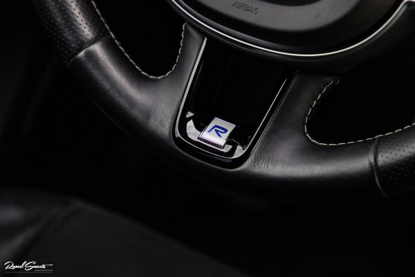 Volvo XC60 2.0 T5 R-Design | Cruise control | Zwenkbare trekhaak | Apple carplay |