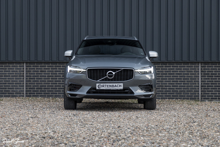 Volvo XC60 2.0 T5 R-Design | Cruise control | Zwenkbare trekhaak | Apple carplay |