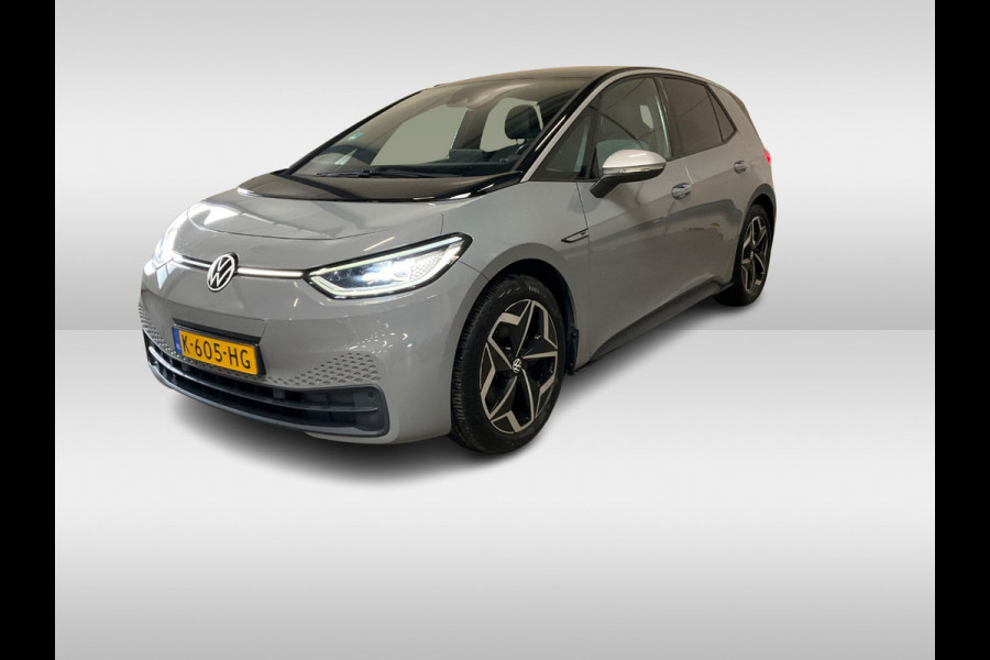 Volkswagen ID.3 First Plus 58 kWh / Camera / Keyless / Matrix LED / Interieurvoorverwarming / 19'' / DAB / 19'' / Navigatie / ACC