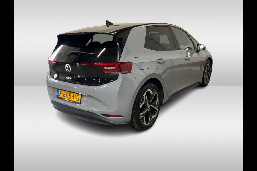 Volkswagen ID.3 First Plus 58 kWh / Camera / Keyless / Matrix LED / Interieurvoorverwarming / 19'' / DAB / 19'' / Navigatie / ACC