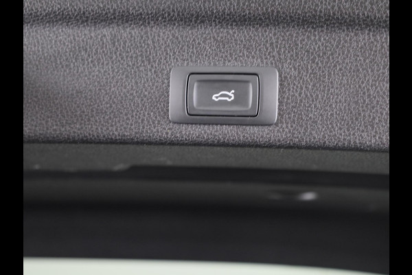 Audi Q3 Sportback 45 TFSI e S Edition 245pk | Sonos Audio | Parkeercamera | Navigatie  | Elektrisch verstelbare voorstoelen