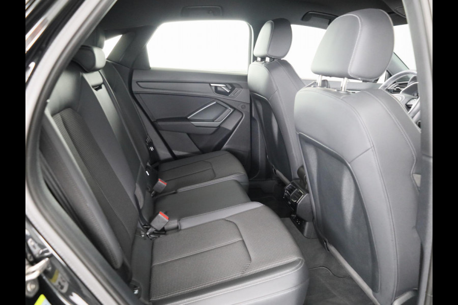 Audi Q3 Sportback 45 TFSI e S Edition 245pk | Sonos Audio | Parkeercamera | Navigatie  | Elektrisch verstelbare voorstoelen