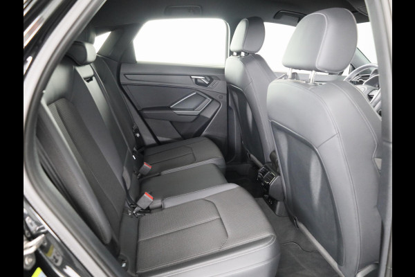 Audi Q3 Sportback 45 TFSI e S Edition 245pk | Sonos Audio | Parkeercamera | Navigatie  | Elektrisch verstelbare voorstoelen