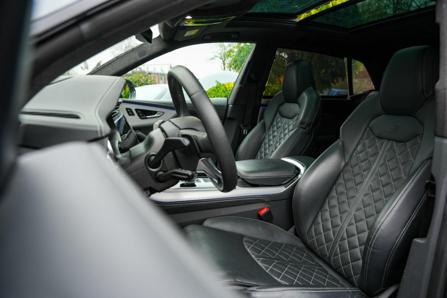Audi Q8 60 TFSI e quattro Competition B&O Panodak Carbon 360 Cam Dode Hoek ACC Stoelventilatie