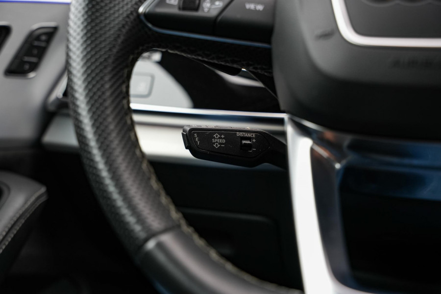 Audi Q8 60 TFSI e quattro Competition B&O Panodak Carbon 360 Cam Dode Hoek ACC Stoelventilatie