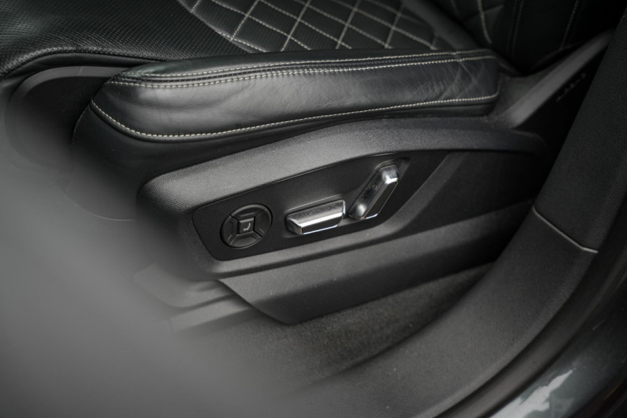 Audi Q8 60 TFSI e quattro Competition B&O Panodak Carbon 360 Cam Dode Hoek ACC Stoelventilatie
