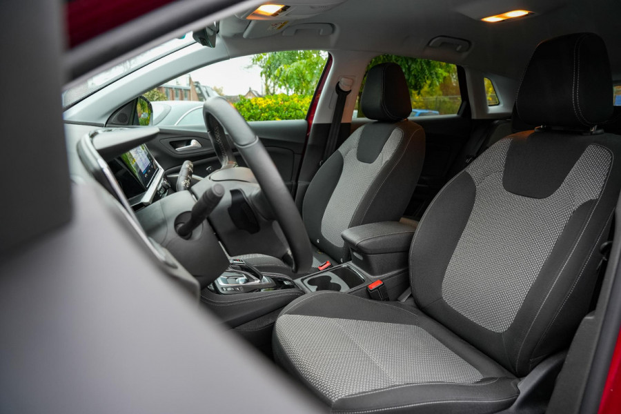 Opel Grandland 1.6 Turbo Plug-In Hybrid GS Line Apple carplay DAB+ Hill hold 18"L.M. Rijstrooksensor Airco Dakrails