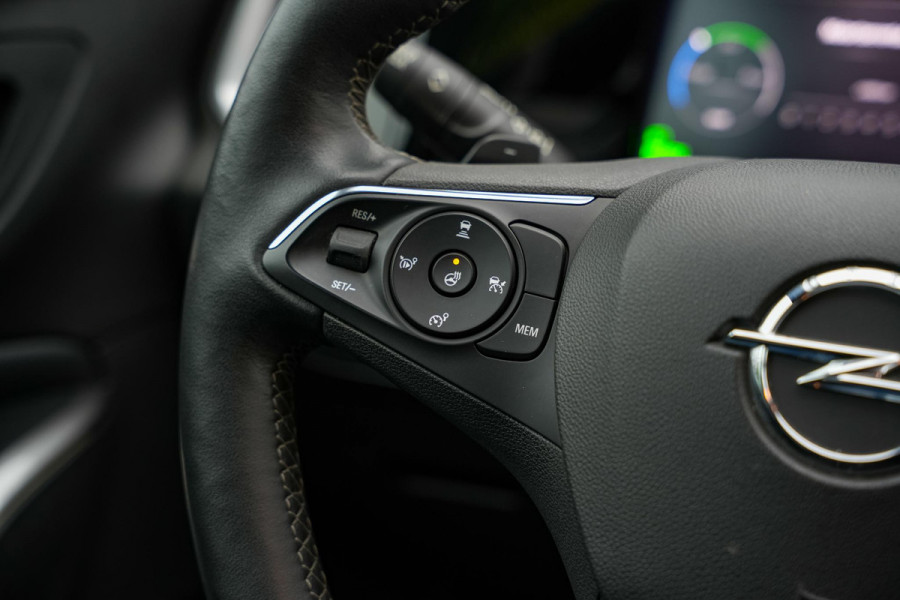 Opel Grandland 1.6 Turbo Plug-In Hybrid GS Line Apple carplay DAB+ Hill hold 18"L.M. Rijstrooksensor Airco Dakrails