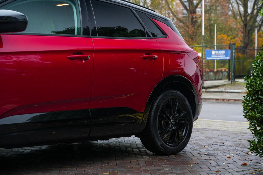 Opel Grandland 1.6 Turbo Plug-In Hybrid GS Line Apple carplay DAB+ Hill hold 18"L.M. Rijstrooksensor Airco Dakrails