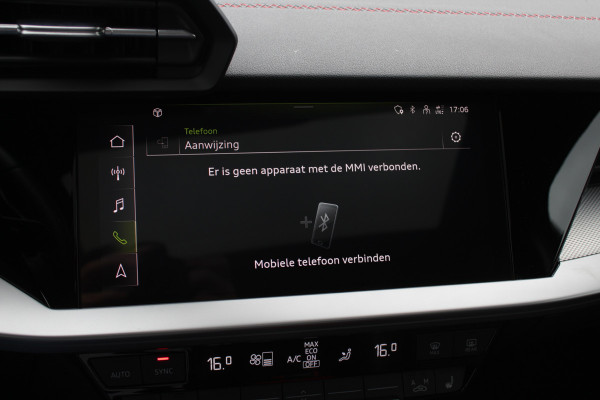 Audi A3 Limousine 30 TFSI S edition / Panoramadak / Camera / Head-up / Luxe Leder / B&O / Carbon spoiler / Dodehoek / Navigatie / ACC / DAB