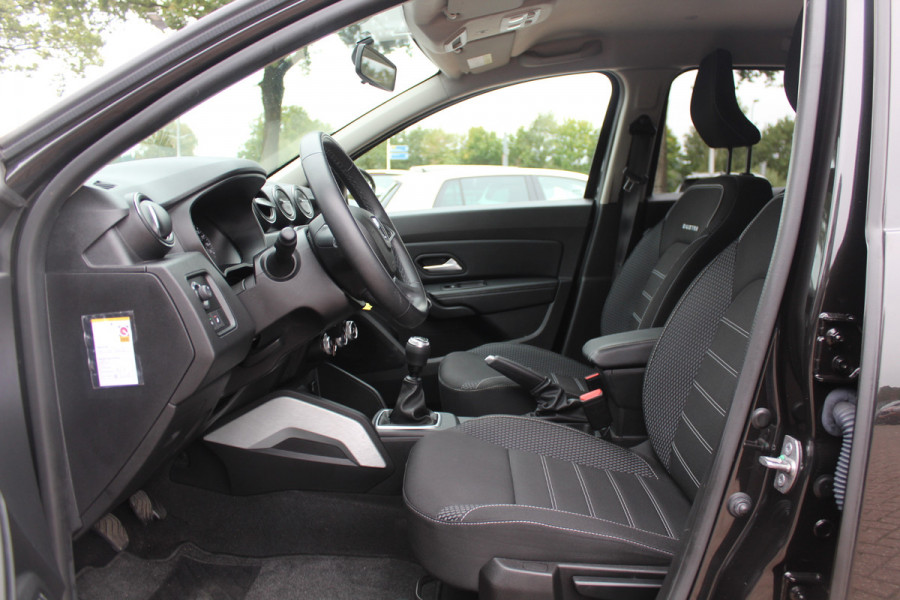 Dacia Duster 1.0 TCe Bi-Fuel Prestige / Camera / Navigatie / 17'' / DAB / Bluetooth / Cruise Control