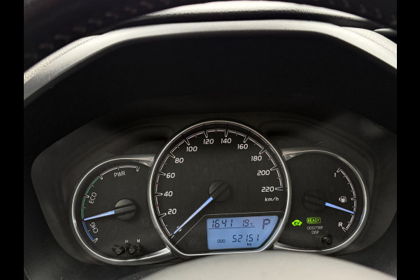 Toyota Yaris 1.5 Hybrid Bi-Tone Bluetooth
