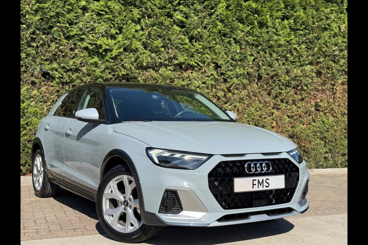 Audi A1 CityCarver 30 TFSI 2x S-Line Camera CarPlay