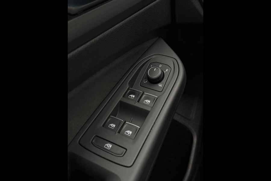 Volkswagen Golf 1.5 eTSI Style Edition Camera CarPlay