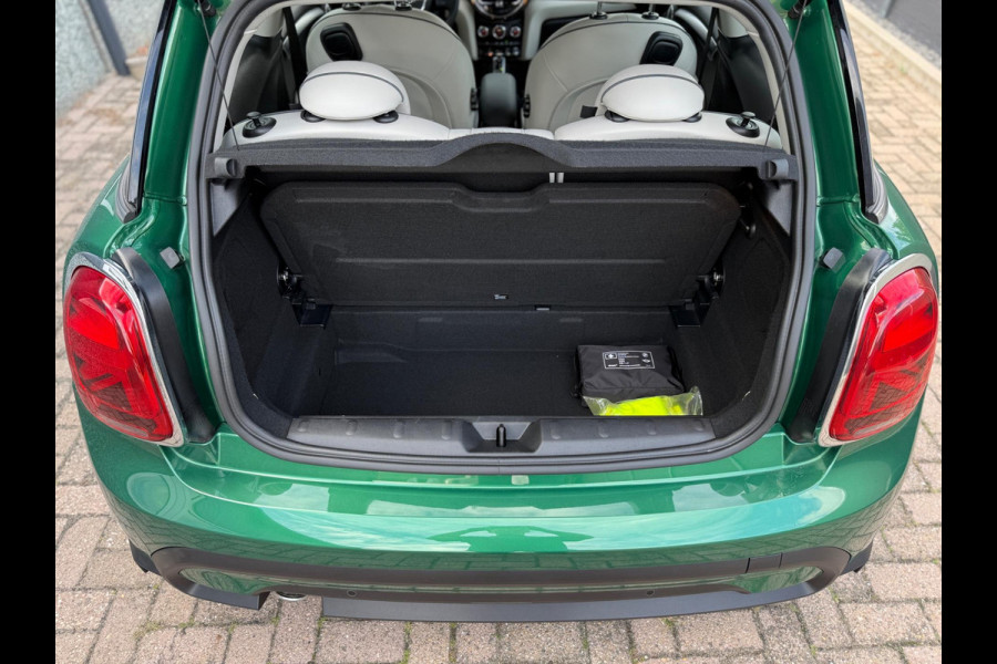 MINI Cooper 1.5 Camden CarPlay Camera