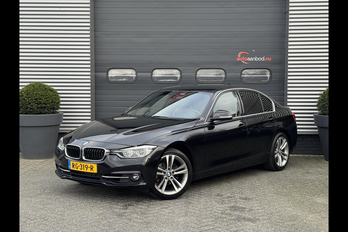 BMW 3-serie 320i Corporate Lease High Executive | Navigatie | Privacy Glass | Lichtmetalen Velgen | Climate Control | Xenon |