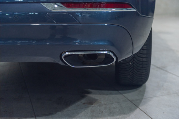 Volvo XC60 T8 Aut. Inscription Leder Stoelverwarming Parkeercamera 390pk