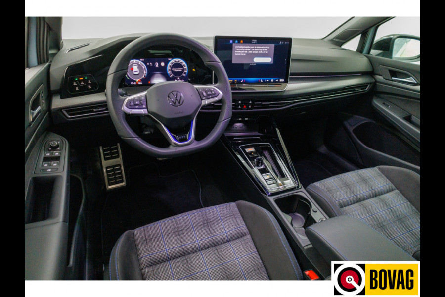 Volkswagen Golf 1.5 eHybrid GTE Black Style 272 PK | IQ Led | Elec. trekhaak | Headup | Stoel- & stuurverw. | PDC V + A, Camera, App. connect, Navigatie, 131 KM actieradius (WLTP)