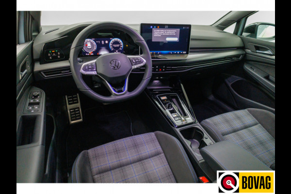 Volkswagen Golf 1.5 eHybrid GTE Black Style 272 PK | IQ Led | Elec. trekhaak | Headup | Stoel- & stuurverw. | PDC V + A, Camera, App. connect, Navigatie, 131 KM actieradius (WLTP)