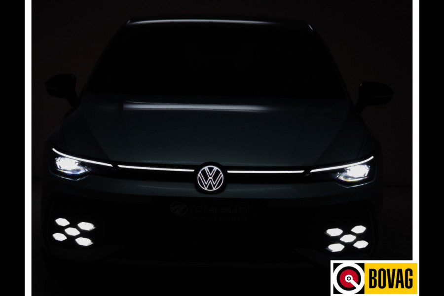 Volkswagen Golf 1.5 eHybrid GTE Black Style 272 PK | IQ Led | Elec. trekhaak | Headup | Stoel- & stuurverw. | PDC V + A, Camera, App. connect, Navigatie, 131 KM actieradius (WLTP)