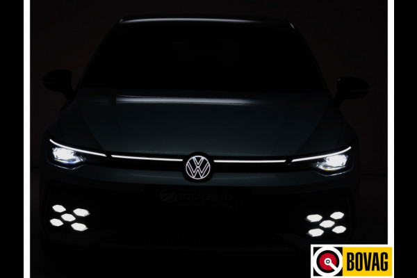 Volkswagen Golf 1.5 eHybrid GTE Black Style 272 PK | IQ Led | Elec. trekhaak | Headup | Stoel- & stuurverw. | PDC V + A, Camera, App. connect, Navigatie, 131 KM actieradius (WLTP)