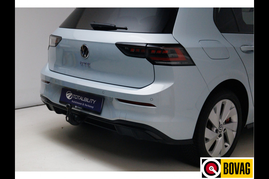 Volkswagen Golf 1.5 eHybrid GTE Black Style 272 PK | IQ Led | Elec. trekhaak | Headup | Stoel- & stuurverw. | PDC V + A, Camera, App. connect, Navigatie, 131 KM actieradius (WLTP)