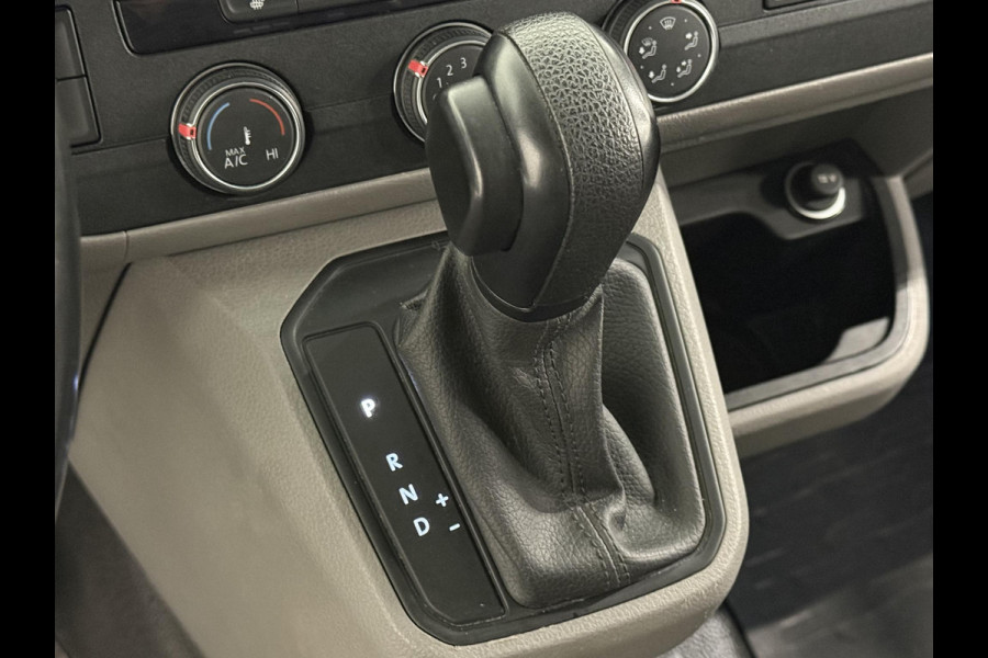 Volkswagen Transporter 2.0 TDI L2H1 30 Comfortline Airco Navi Trekhaak 2X schuifdeur Stoelverwarming Adaptieve Cruise Control