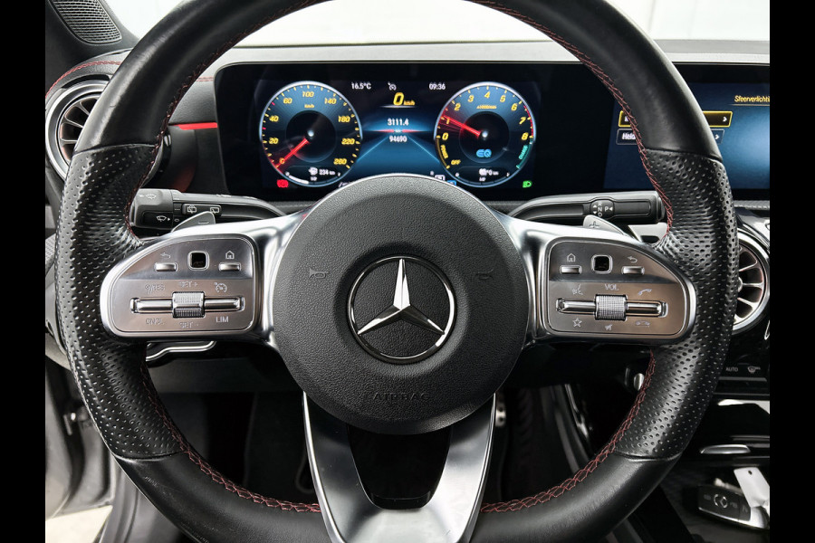 Mercedes-Benz CLA-Klasse Shooting Brake 250 e Business Solution AMG Limited 5 spaaks lichtmetalen velgen | MBUX wide screen | Navigatie | Parking support met camera achter | Inclusief 24 maanden MB Certified garantie voor Europa.