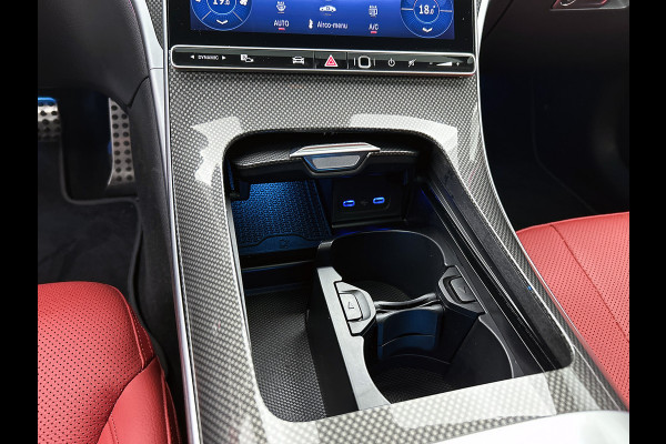 Mercedes-Benz CLE Coupé 300 4MATIC AMG-Line | Night pack | Panorama schuifdak | Rijassistentie pack | Burmester Sound | Leder | Premium Plus pack Inclusief 24 maanden MB Certified garantie voor Europa.