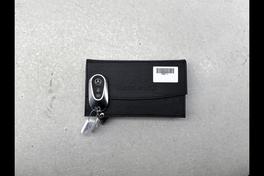 Mercedes-Benz CLE Coupé 300 4MATIC AMG-Line | Night pack | Panorama schuifdak | Rijassistentie pack | Burmester Sound | Leder | Premium Plus pack Inclusief 24 maanden MB Certified garantie voor Europa.