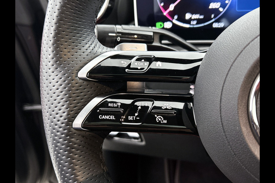 Mercedes-Benz CLE Coupé 300 4MATIC AMG-Line | Night pack | Panorama schuifdak | Rijassistentie pack | Burmester Sound | Leder | Premium Plus pack Inclusief 24 maanden MB Certified garantie voor Europa.