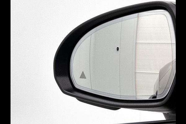 Mercedes-Benz CLE Coupé 300 4MATIC AMG-Line | Night pack | Panorama schuifdak | Rijassistentie pack | Burmester Sound | Leder | Premium Plus pack Inclusief 24 maanden MB Certified garantie voor Europa.