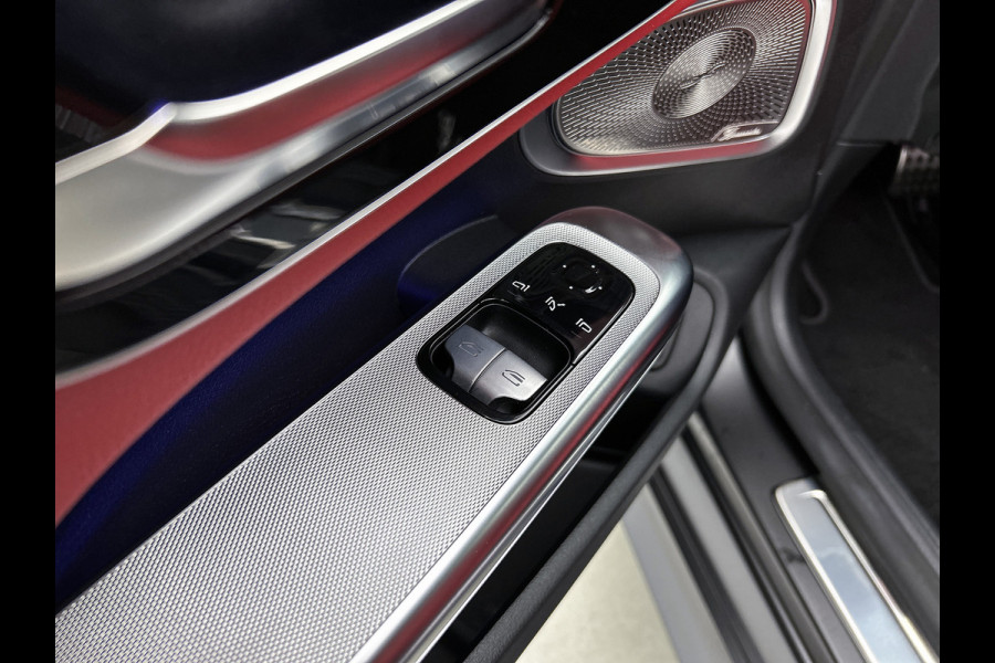 Mercedes-Benz CLE Coupé 300 4MATIC AMG-Line | Night pack | Panorama schuifdak | Rijassistentie pack | Burmester Sound | Leder | Premium Plus pack Inclusief 24 maanden MB Certified garantie voor Europa.