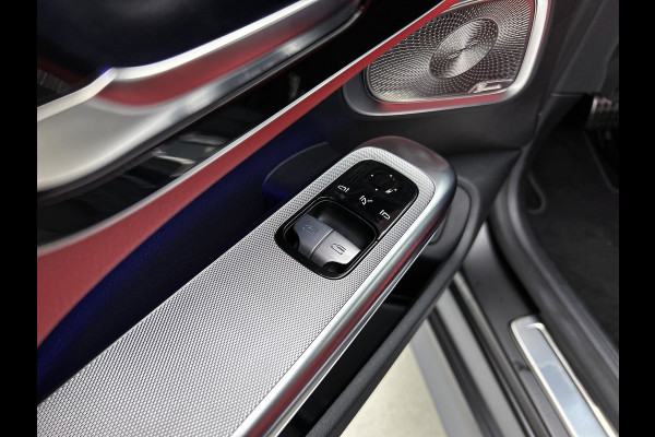 Mercedes-Benz CLE Coupé 300 4MATIC AMG-Line | Night pack | Panorama schuifdak | Rijassistentie pack | Burmester Sound | Leder | Premium Plus pack Inclusief 24 maanden MB Certified garantie voor Europa.