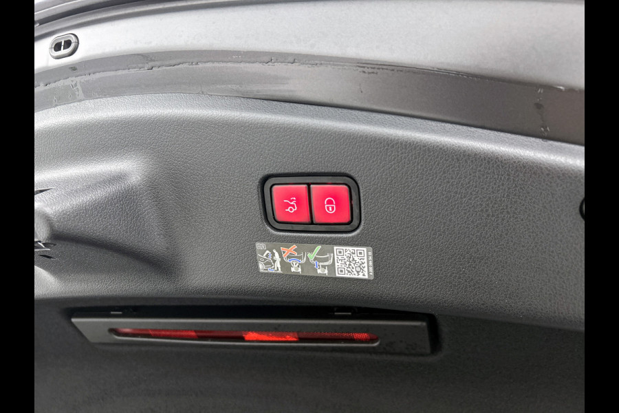 Mercedes-Benz CLE Coupé 300 4MATIC AMG-Line | Night pack | Panorama schuifdak | Rijassistentie pack | Burmester Sound | Leder | Premium Plus pack Inclusief 24 maanden MB Certified garantie voor Europa.