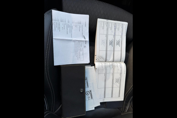 Renault Kadjar TCe 140 EDC Bose Trekhaak / Navi / Full LED / Clima / LM velgen